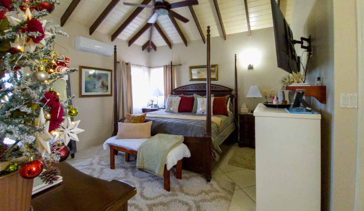 FrairsHillRd-5bedHome-2