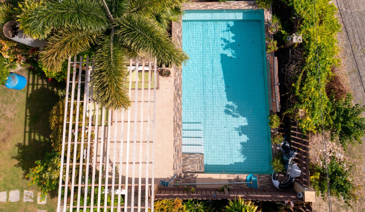 FrairsHillRd-5bedHome-8